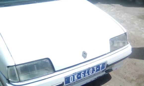 Dieundeu Occasion Renault 19 White Auto in Dakar in Dakar Dieundeu Occasion Renault 19 White Auto in Dakar in Dakar