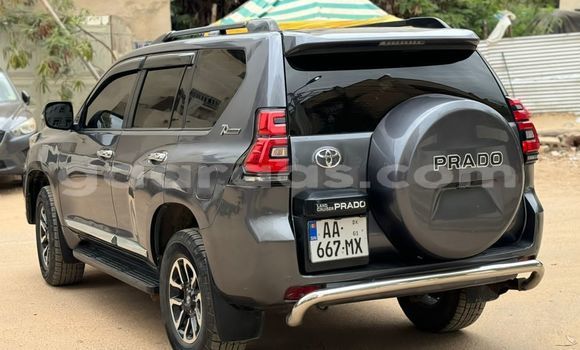 Dieundeu Occasion Toyota Prado Black Auto in Dakar in Dakar Dieundeu Occasion Toyota Prado Black Auto in Dakar in Dakar