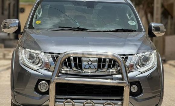 Buy Used Mitsubishi Outlander Other Car in Dakar in Dakar