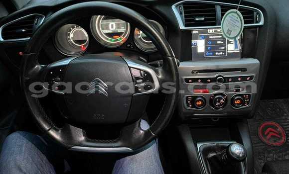 Acheter Occasion Voiture Citroen C4 Blanc à Dakar, Dakar Acheter Occasion Voiture Citroen C4 Blanc à Dakar, Dakar