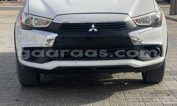 Buy Used Mitsubishi Outlander White Car in Dakar in Dakar Buy Used Mitsubishi Outlander White Car in Dakar in Dakar