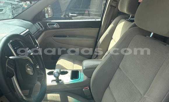 Dieundeu Occasion Jeep Grand Cherokee White Auto in Dakar in Dakar Dieundeu Occasion Jeep Grand Cherokee White Auto in Dakar in Dakar
