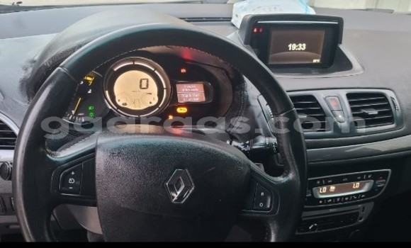 Buy Used Renault Megane Silver Car in Dakar in Dakar Buy Used Renault Megane Silver Car in Dakar in Dakar