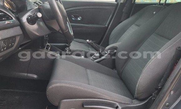 Buy Used Renault Megane Silver Car in Dakar in Dakar Buy Used Renault Megane Silver Car in Dakar in Dakar