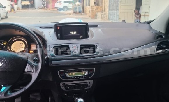 Buy Used Renault Megane Silver Car in Dakar in Dakar Buy Used Renault Megane Silver Car in Dakar in Dakar