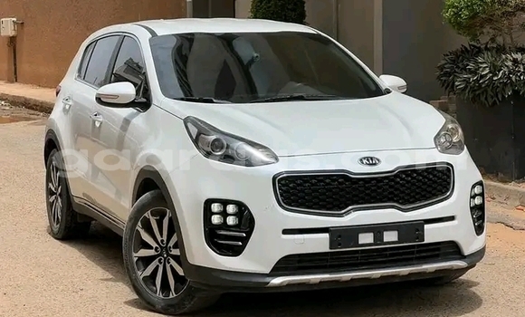 Buy Used Kia Sportage White Car in Dakar in Dakar Buy Used Kia Sportage White Car in Dakar in Dakar