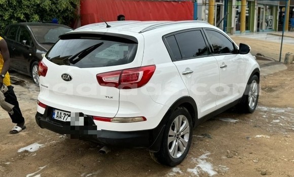 Buy Used Kia Sportage White Car in Dakar in Dakar Buy Used Kia Sportage White Car in Dakar in Dakar
