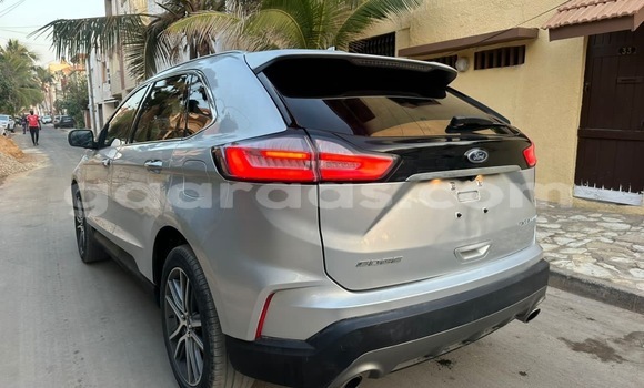 Acheter Import Voiture Ford Edge Gris à Rufisque, Dakar Acheter Import Voiture Ford Edge Gris à Rufisque, Dakar