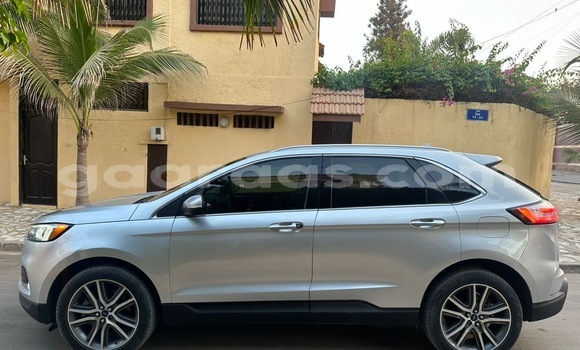 Acheter Import Voiture Ford Edge Gris à Rufisque, Dakar Acheter Import Voiture Ford Edge Gris à Rufisque, Dakar