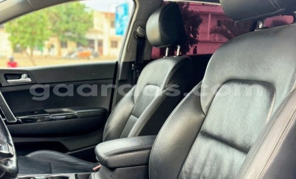 Acheter Occasion Voiture Kia Sportage Blanc à Dakar, Dakar Acheter Occasion Voiture Kia Sportage Blanc à Dakar, Dakar