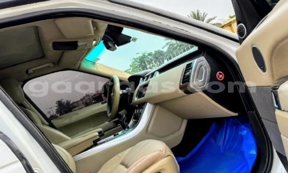 Dieundeu Occasion Land Rover Range Rover Sport White Auto in Dakar in Dakar Dieundeu Occasion Land Rover Range Rover Sport White Auto in Dakar in Dakar