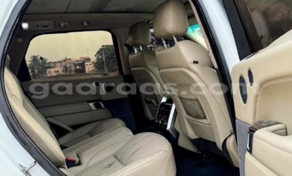 Dieundeu Occasion Land Rover Range Rover Sport White Auto in Dakar in Dakar Dieundeu Occasion Land Rover Range Rover Sport White Auto in Dakar in Dakar