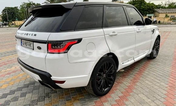 Dieundeu Occasion Land Rover Range Rover Sport White Auto in Dakar in Dakar Dieundeu Occasion Land Rover Range Rover Sport White Auto in Dakar in Dakar
