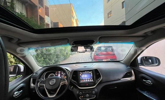 Acheter Occasion Voiture Jeep Cherokee Blanc à Dakar, Dakar Acheter Occasion Voiture Jeep Cherokee Blanc à Dakar, Dakar