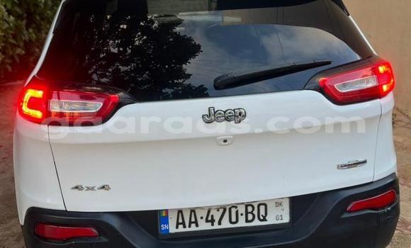 Acheter Occasion Voiture Jeep Cherokee Blanc à Dakar, Dakar Acheter Occasion Voiture Jeep Cherokee Blanc à Dakar, Dakar