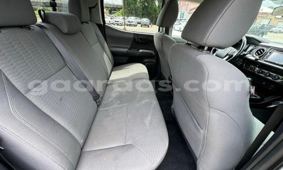 Buy Import Toyota Tacoma White Car in Dakar in Dakar Buy Import Toyota Tacoma White Car in Dakar in Dakar