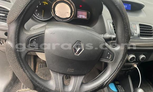 Dieundeu Occasion Renault Megane White Auto in Dakar in Dakar Dieundeu Occasion Renault Megane White Auto in Dakar in Dakar