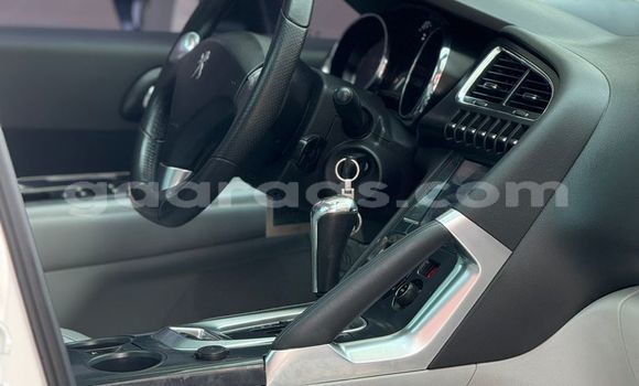 Buy Used Peugeot 3008 White Car in Dakar in Dakar