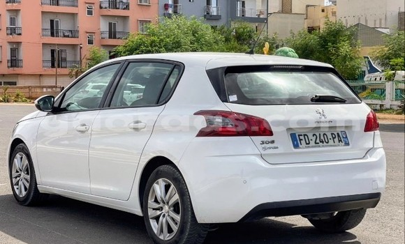 Buy Used Peugeot 308 White Car in Dakar in Dakar Buy Used Peugeot 308 White Car in Dakar in Dakar