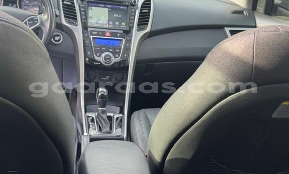 Dieundeu Occasion Hyundai Elantra Red Auto in Dakar in Dakar Dieundeu Occasion Hyundai Elantra Red Auto in Dakar in Dakar