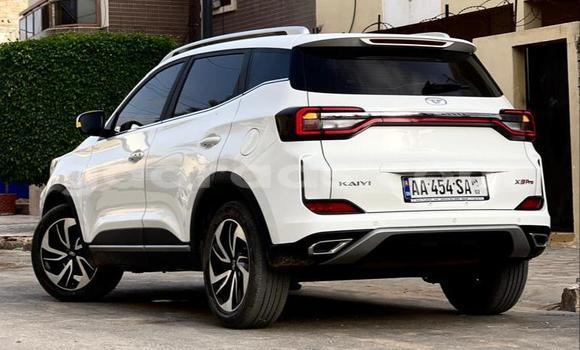 Dieundeu Occasion Kia Quoris White Auto in Dakar in Dakar Dieundeu Occasion Kia Quoris White Auto in Dakar in Dakar
