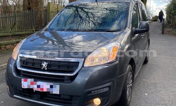 Acheter Occasion Voiture Peugeot Partner Autre à Dakar, Dakar Acheter Occasion Voiture Peugeot Partner Autre à Dakar, Dakar