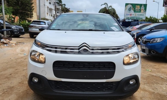 Dieundeu Occasion Citroen C3 White Auto in Dakar in Dakar Dieundeu Occasion Citroen C3 White Auto in Dakar in Dakar