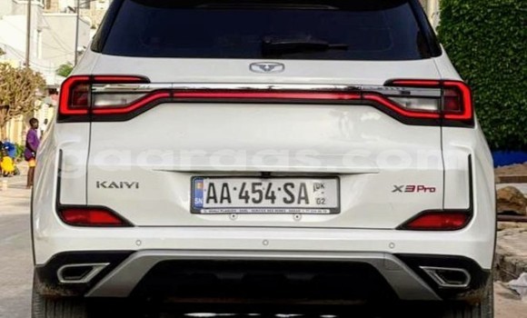 Dieundeu Occasion Kia Stinger White Auto in Dakar in Dakar Dieundeu Occasion Kia Stinger White Auto in Dakar in Dakar