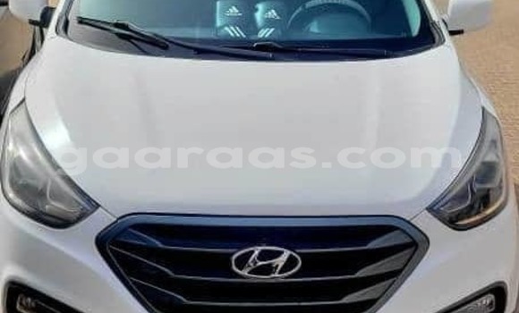 Buy Used Hyundai Tucson White Car in Dakar in Dakar