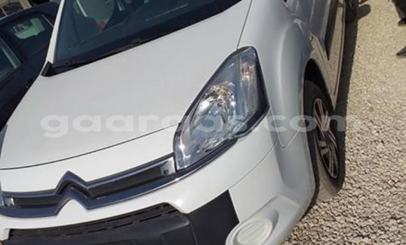 Dieundeu Occasion Citroen Berlingo White Auto in Dakar in Dakar Dieundeu Occasion Citroen Berlingo White Auto in Dakar in Dakar