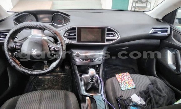 Dieundeu Occasion Peugeot 308 White Auto in Dakar in Dakar Dieundeu Occasion Peugeot 308 White Auto in Dakar in Dakar