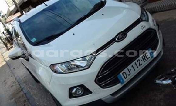 Buy Used Ford EcoSport White Car in Dakar in Dakar Buy Used Ford EcoSport White Car in Dakar in Dakar