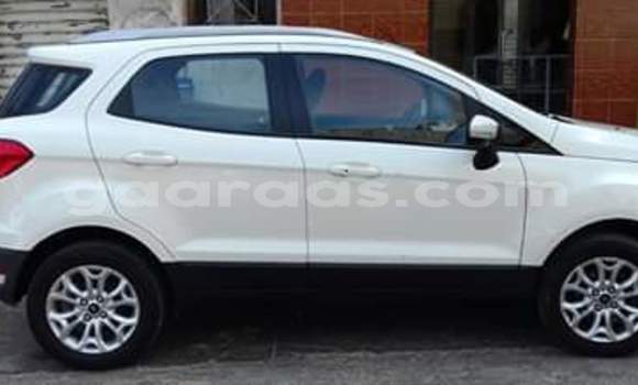 Buy Used Ford EcoSport White Car in Dakar in Dakar Buy Used Ford EcoSport White Car in Dakar in Dakar