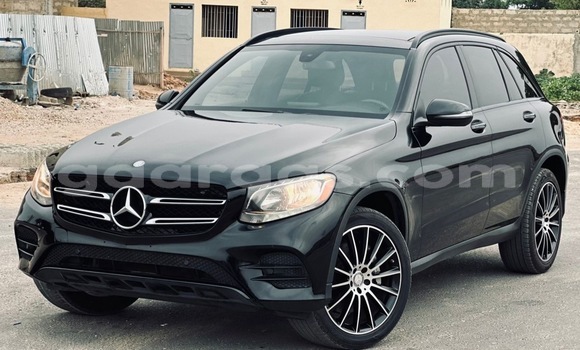 Acheter Import Voiture Mercedes‒Benz GLC Noir à Dakar, Dakar Acheter Import Voiture Mercedes‒Benz GLC Noir à Dakar, Dakar