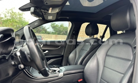 Acheter Import Voiture Mercedes‒Benz GLC Noir à Dakar, Dakar Acheter Import Voiture Mercedes‒Benz GLC Noir à Dakar, Dakar