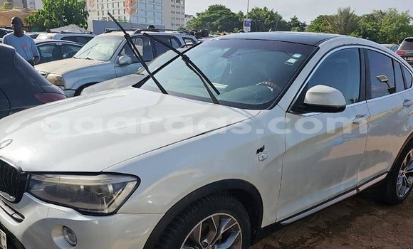 Buy Used BMW X4 White Car in Dakar in Dakar