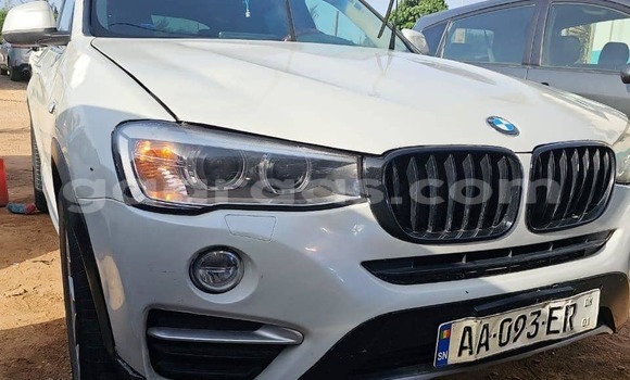 Acheter Occasion Voiture BMW X4 Blanc à Dakar, Dakar Acheter Occasion Voiture BMW X4 Blanc à Dakar, Dakar