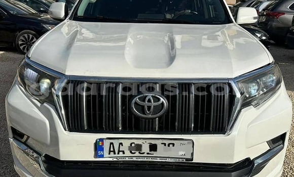 Dieundeu Occasion Toyota Land Cruiser Prado White Auto in Dakar in Dakar Dieundeu Occasion Toyota Land Cruiser Prado White Auto in Dakar in Dakar