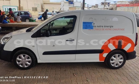 Buy Used Peugeot Partner White Car in Dakar in Dakar Buy Used Peugeot Partner White Car in Dakar in Dakar