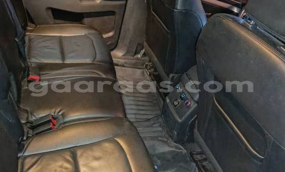 Buy Used Ford Explorer White Car in Dakar in Dakar Buy Used Ford Explorer White Car in Dakar in Dakar