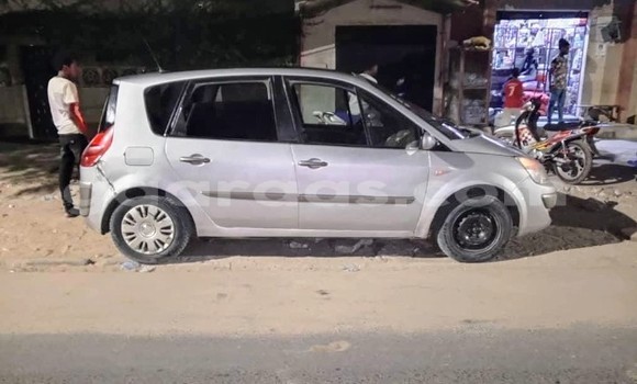 Acheter Occasion Voiture Renault Megane Gris à Dakar, Dakar Acheter Occasion Voiture Renault Megane Gris à Dakar, Dakar