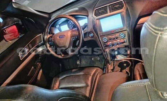 Acheter Occasion Voiture Ford Explorer Blanc à Dakar, Dakar Acheter Occasion Voiture Ford Explorer Blanc à Dakar, Dakar