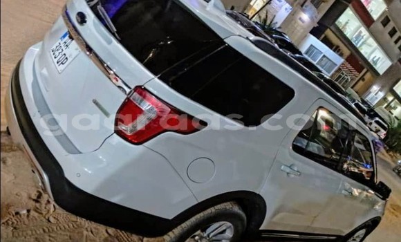 Acheter Occasion Voiture Ford Explorer Blanc à Dakar, Dakar Acheter Occasion Voiture Ford Explorer Blanc à Dakar, Dakar
