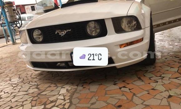 Acheter Occasion Voiture Ford Mustang Blanc à Dakar, Dakar Acheter Occasion Voiture Ford Mustang Blanc à Dakar, Dakar