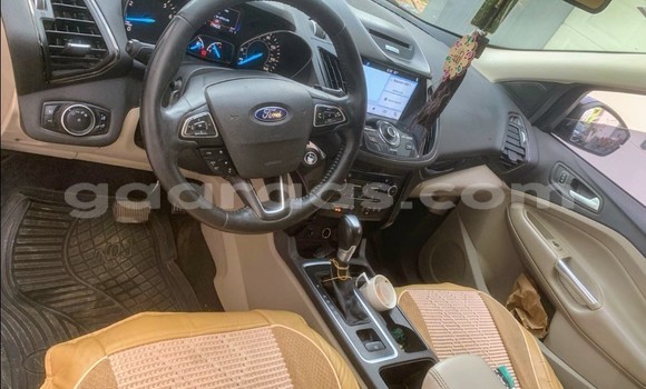 Acheter Occasion Voiture Ford Escape Autre à Dakar, Dakar Acheter Occasion Voiture Ford Escape Autre à Dakar, Dakar