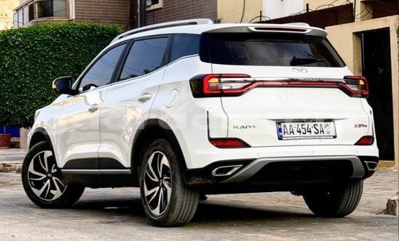 Buy Used Kia Pregio White Car in Dakar in Dakar Buy Used Kia Pregio White Car in Dakar in Dakar