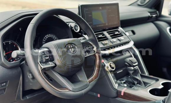 Buy Import Toyota Land Cruiser Silver Car in Dakar in Dakar Buy Import Toyota Land Cruiser Silver Car in Dakar in Dakar