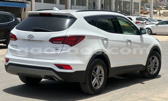 Buy Import Hyundai Santa Fe White Car in Dakar in Dakar Buy Import Hyundai Santa Fe White Car in Dakar in Dakar