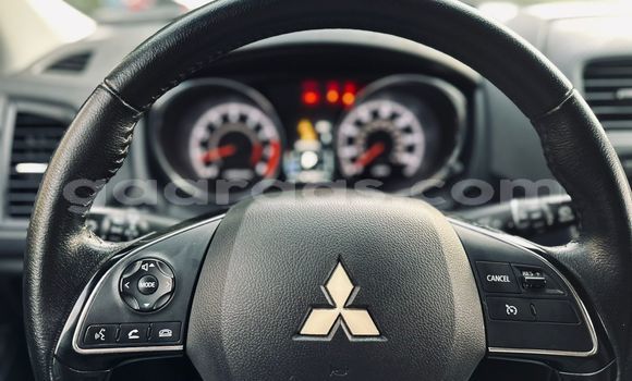 Buy Import Mitsubishi Outlander Silver Car in Dakar in Dakar Buy Import Mitsubishi Outlander Silver Car in Dakar in Dakar