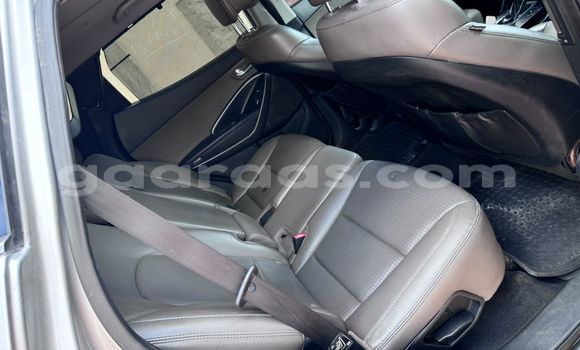 Dieundeu Occasion Hyundai Santa Fe Silver Auto in Dakar in Dakar Dieundeu Occasion Hyundai Santa Fe Silver Auto in Dakar in Dakar